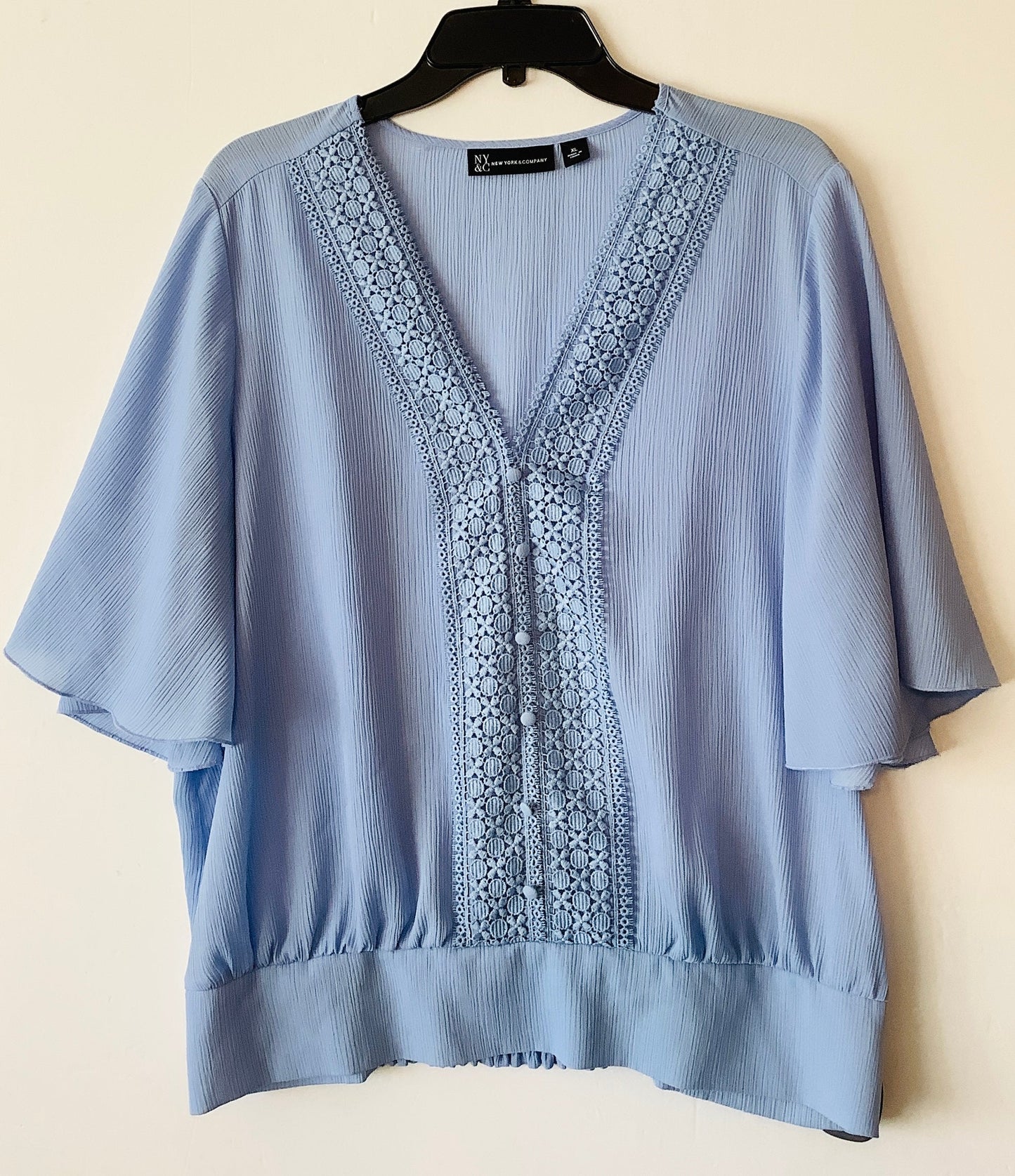 Top Short Sleeve By New York And Co In Blue, Size: Xl