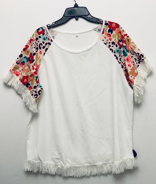 Top Short Sleeve By Clothes Mentor In White, Size: 1x