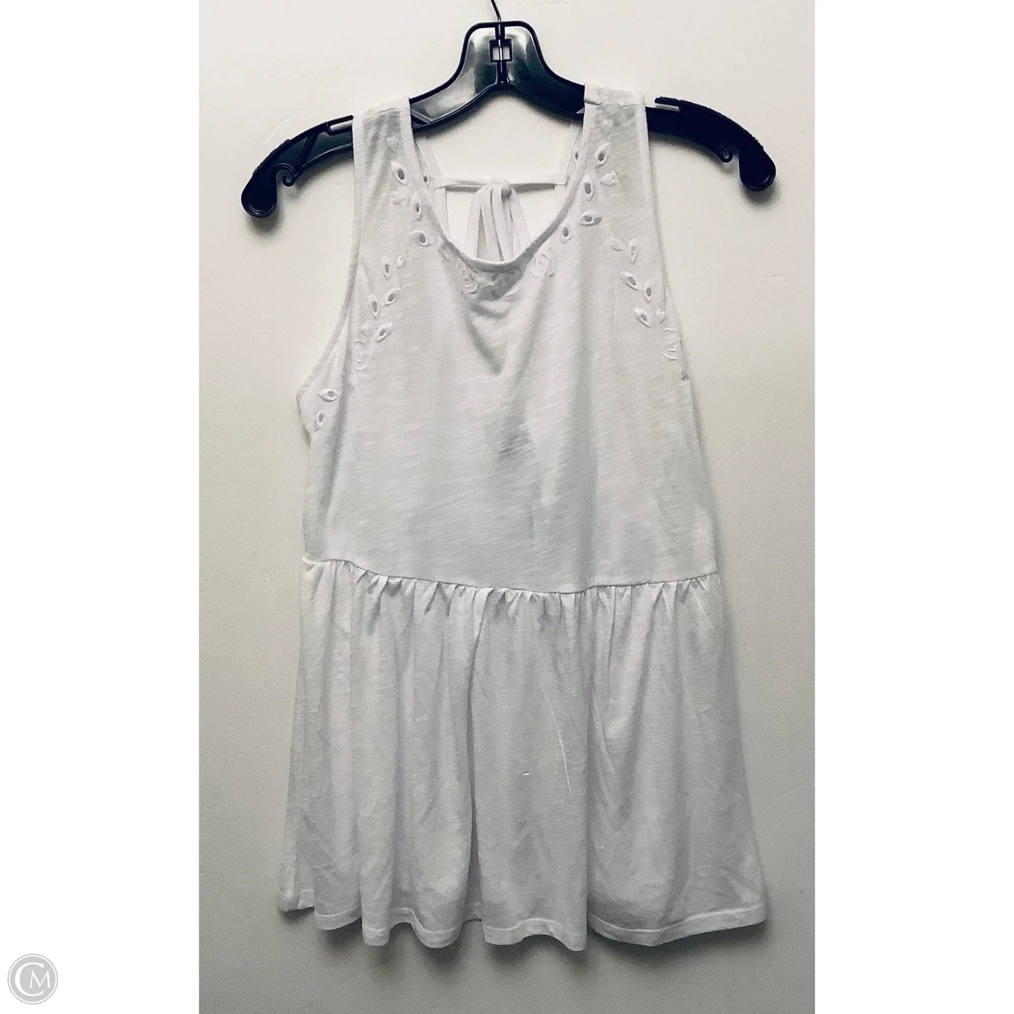 Top Sleeveless By Torrid In White, Size: M
