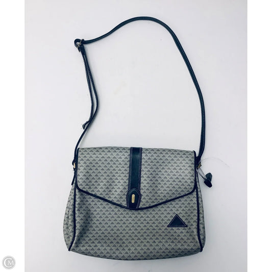 Handbag By Liz Claiborne, Size: Medium