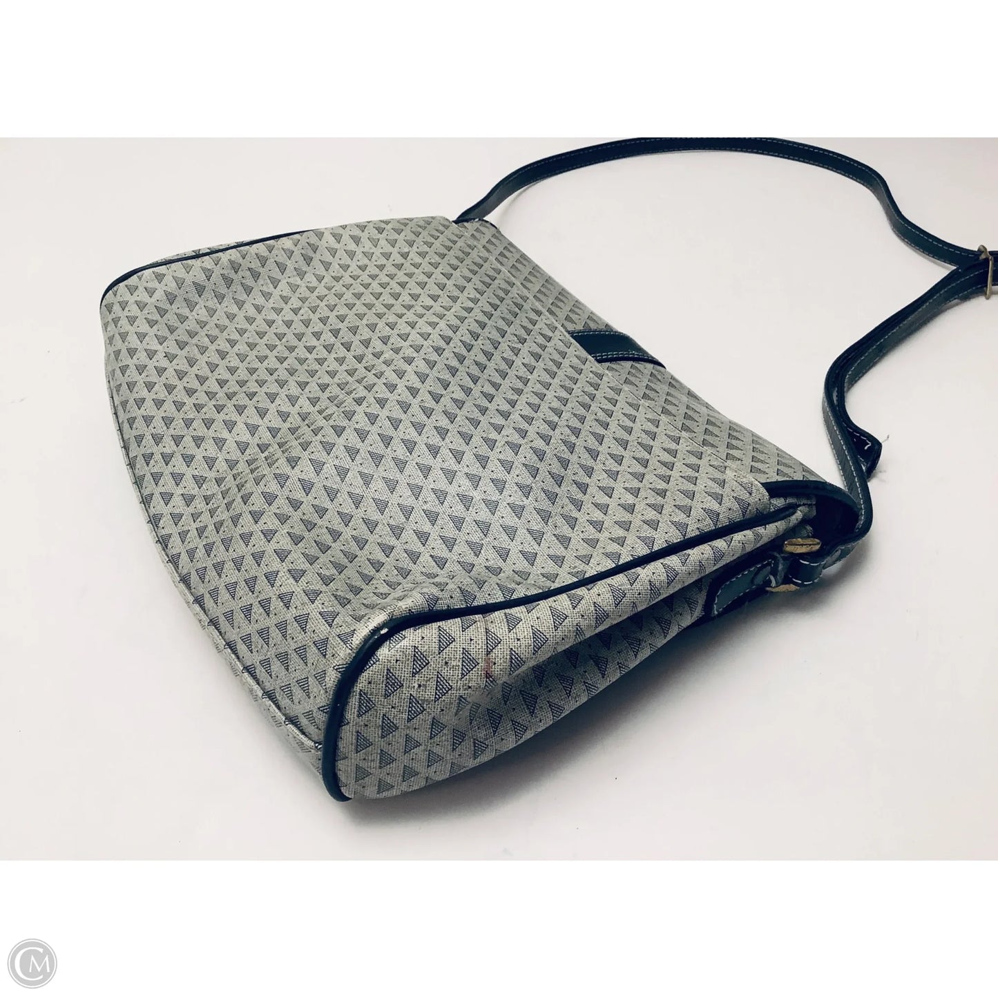 Handbag By Liz Claiborne, Size: Medium