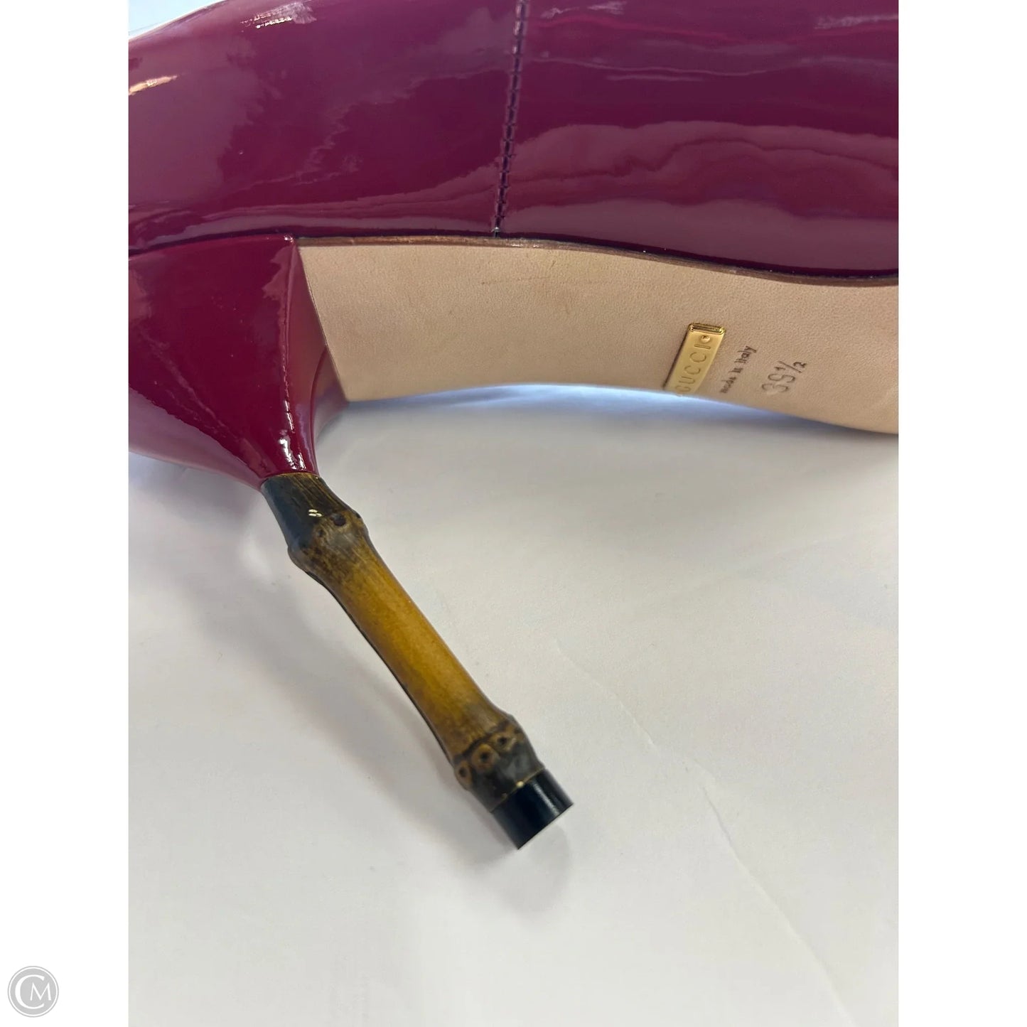 Shoes Luxury Designer By Gucci In Red, Size: 9