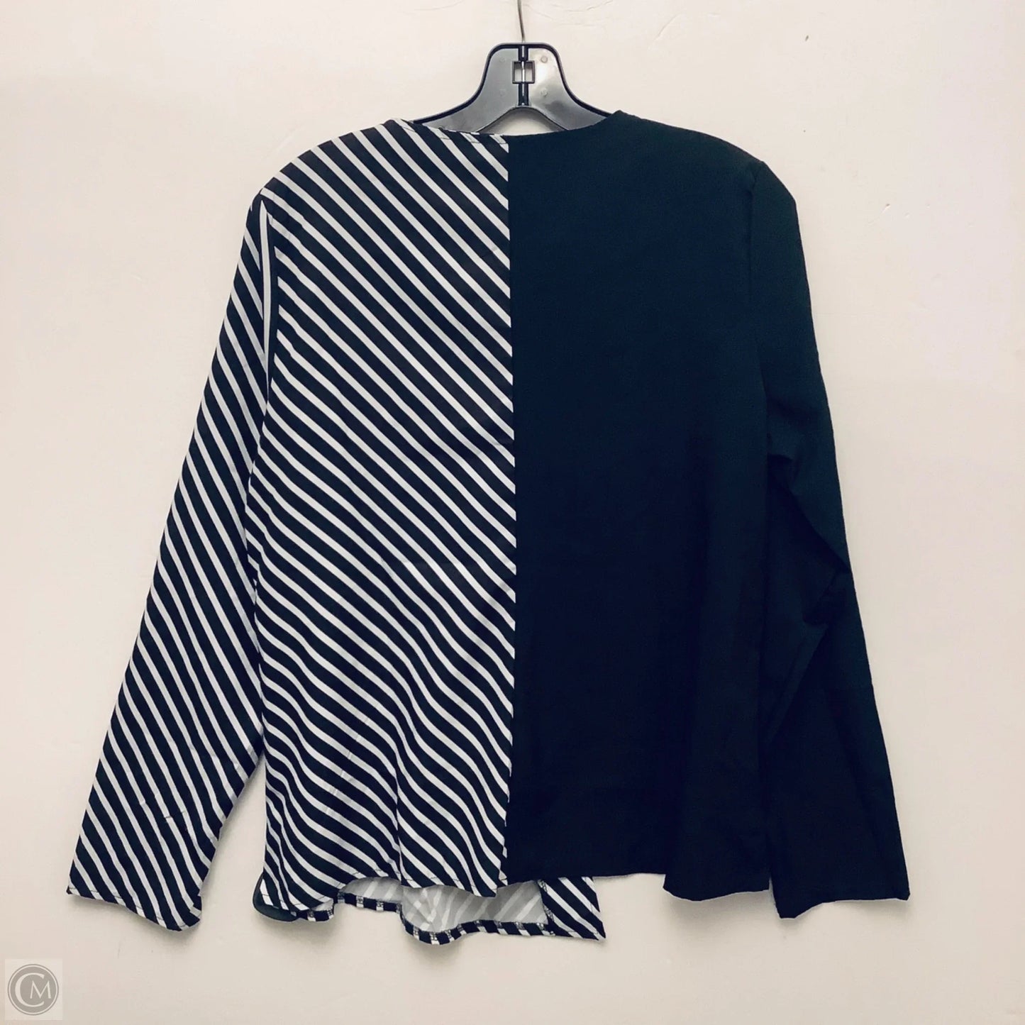 Top Long Sleeve By Clothes Mentor In Black & White, Size: Xxl