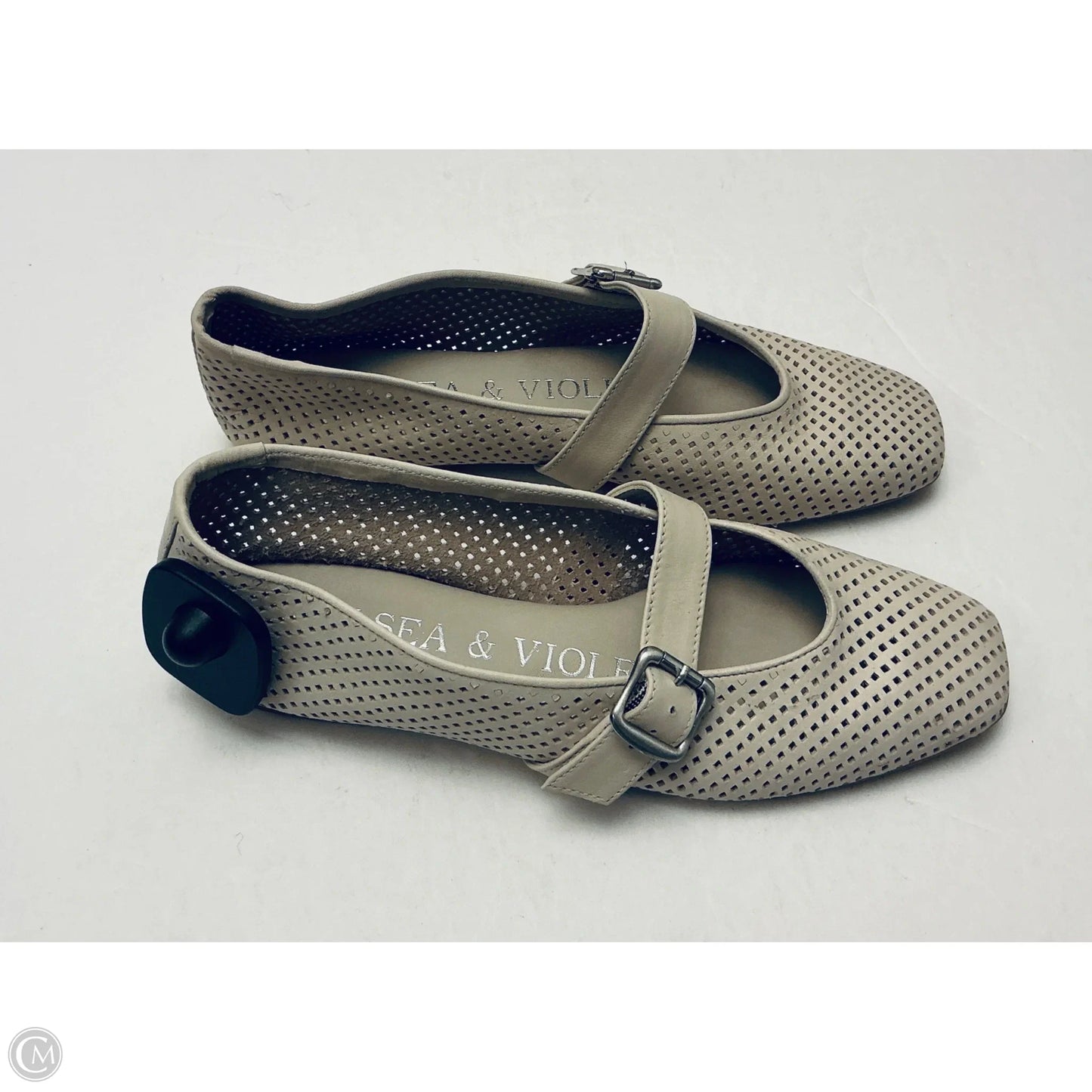 Shoes Flats By Chelsea And Violet In Tan, Size: 6