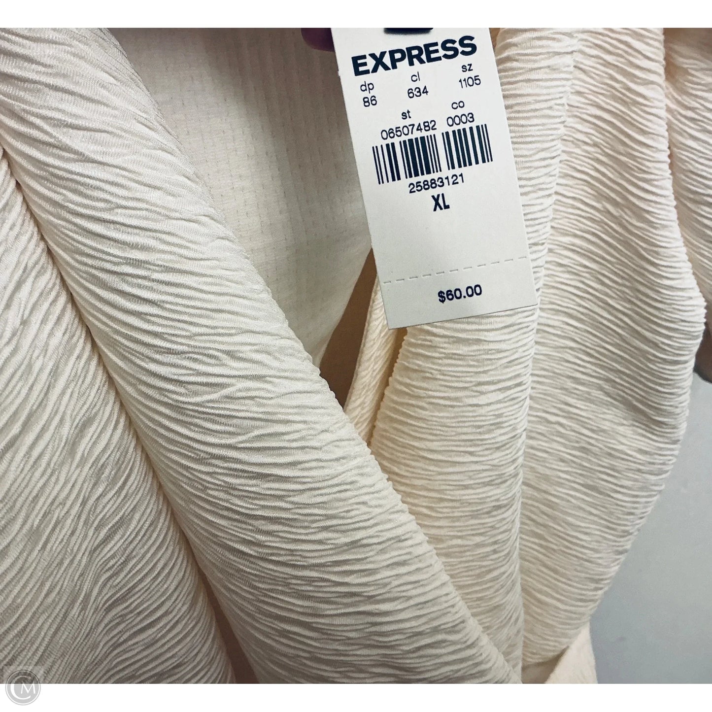 Top Short Sleeve By Express In White, Size: Xl