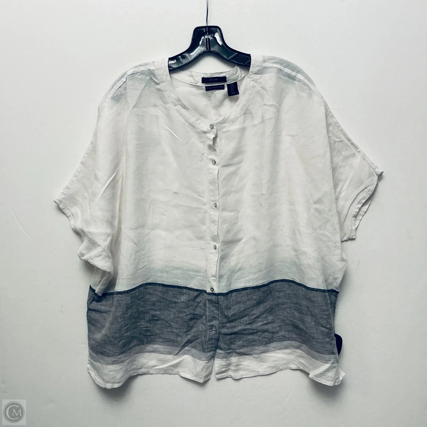 Top Short Sleeve By Tahari In White, Size: M