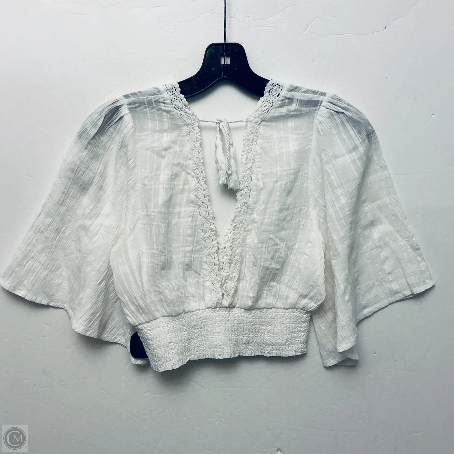 Top Long Sleeve By Timing In White, Size: M