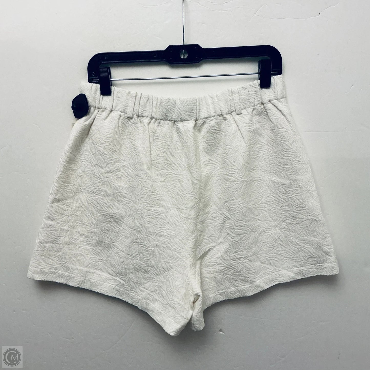 Shorts By Clothes Mentor In White, Size: 10