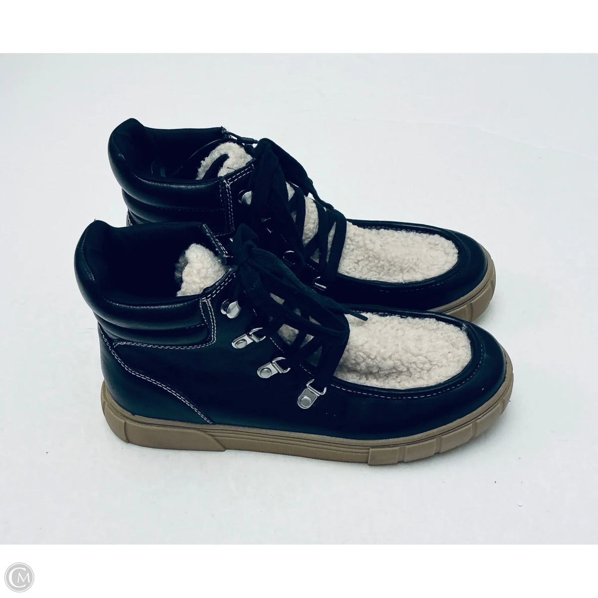 Boots Ankle Flats By Universal Thread In Black & Cream, Size: 8.5