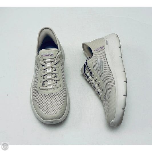Shoes Athletic By Skechers In Cream, Size: 9