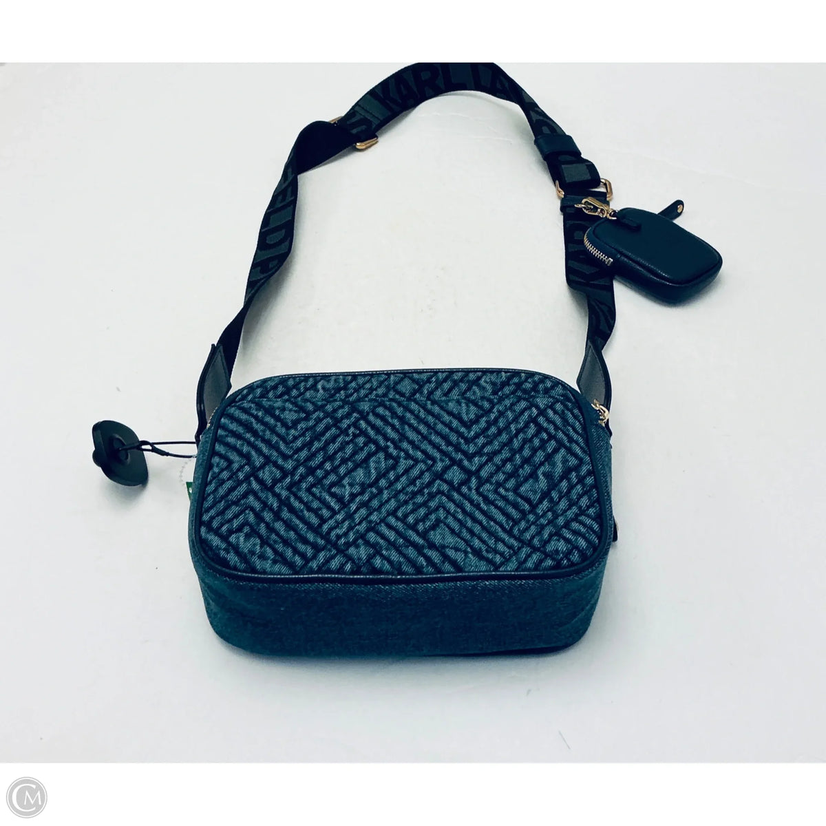 Crossbody By Clothes Mentor, Size: Medium