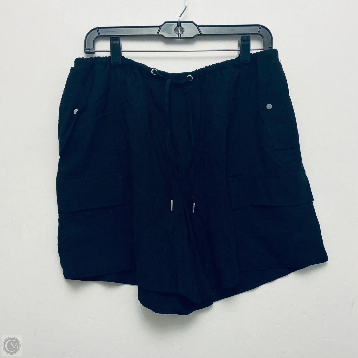Shorts By H&m In Black, Size: M