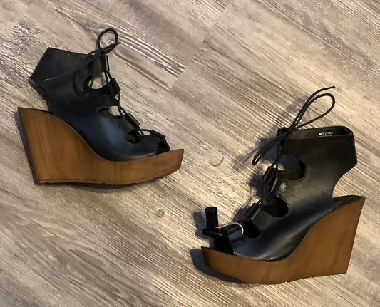 Shoes Heels Wedge By Aldo  Size: 7