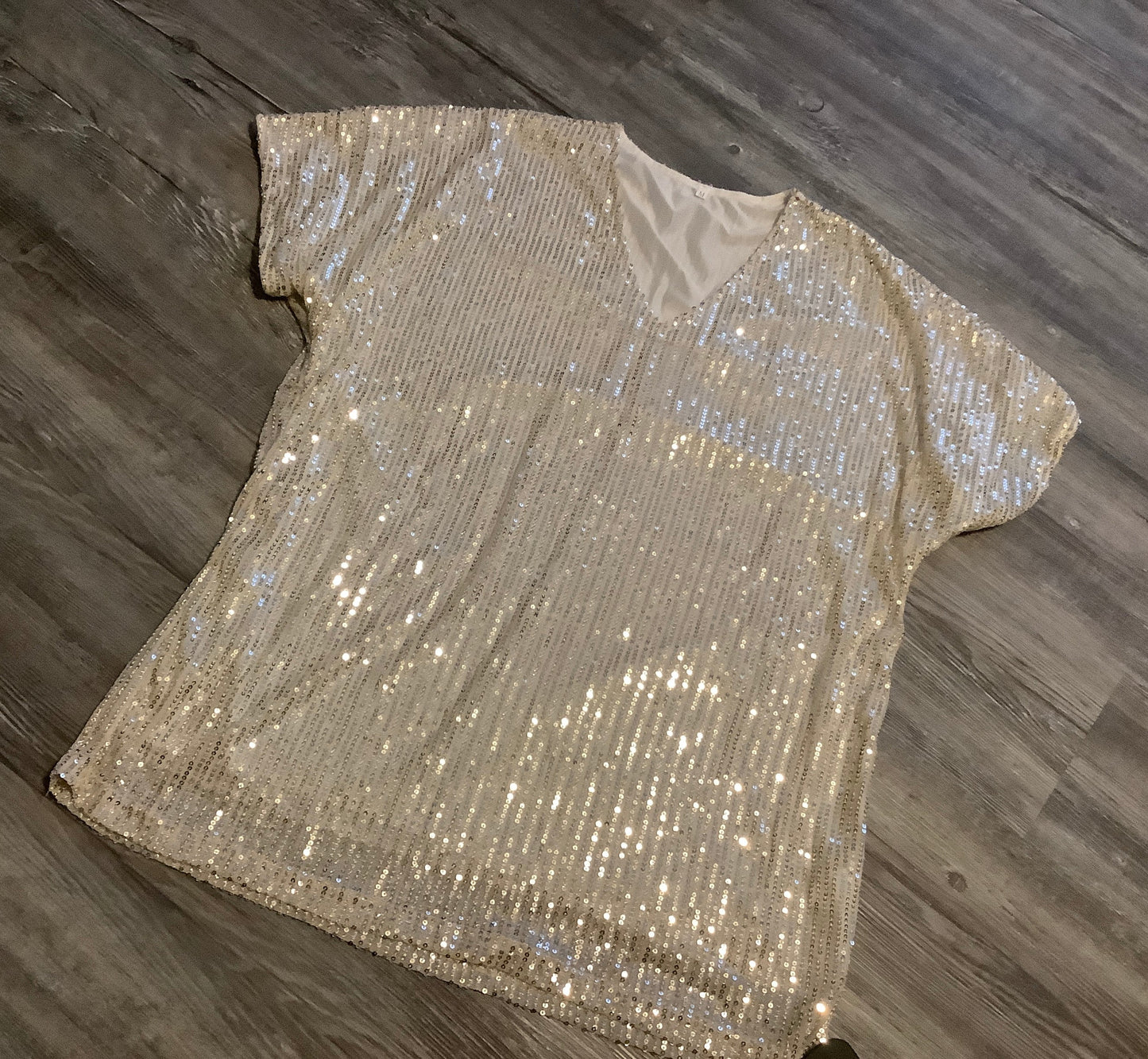 Gold Top Short Sleeve Clothes Mentor, Size M