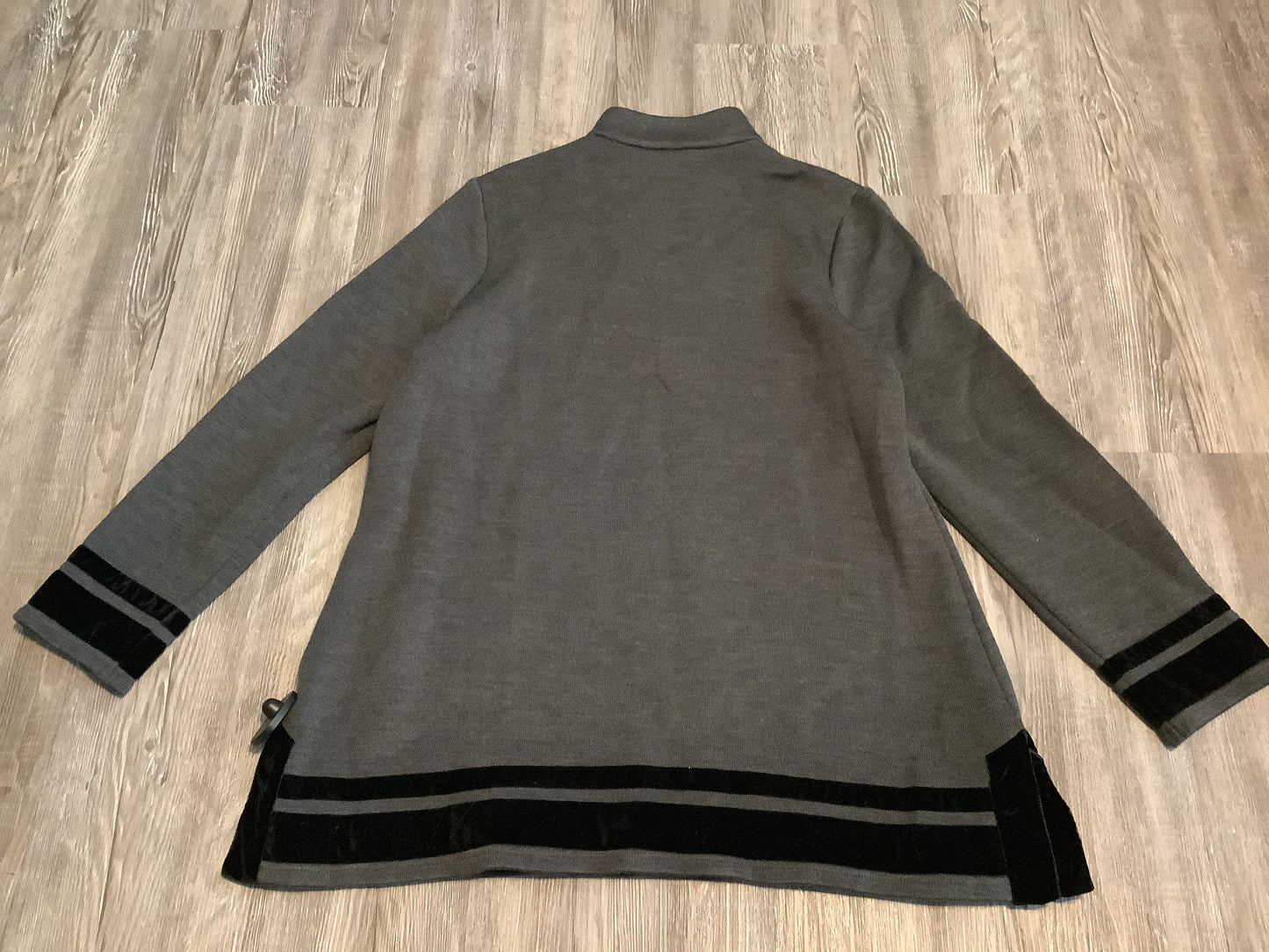 Sweatshirt Crewneck By Soft Surroundings In Grey, Size: Xl