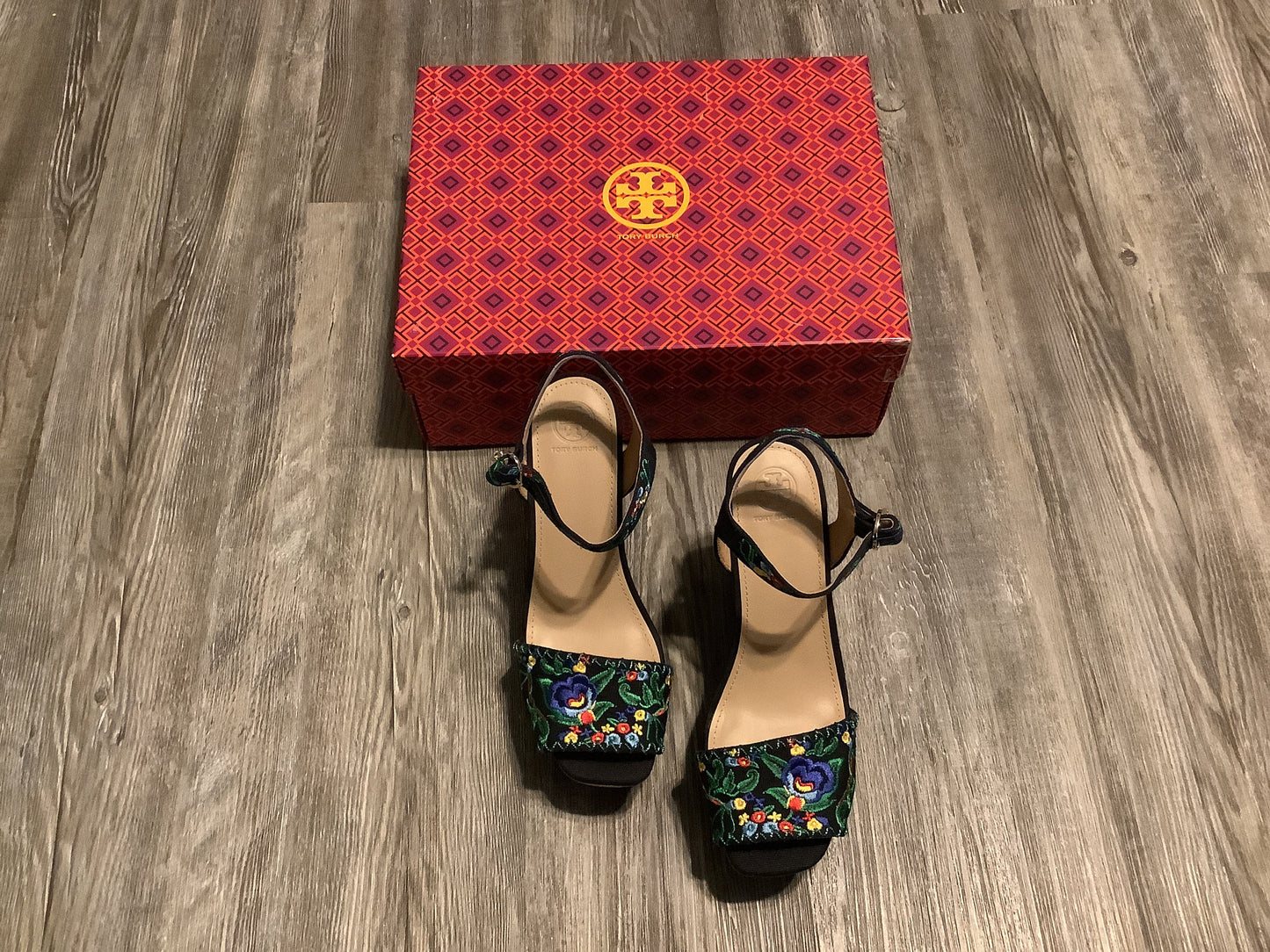 Sandals Heels Wedge By Tory Burch In Black, Size: 9