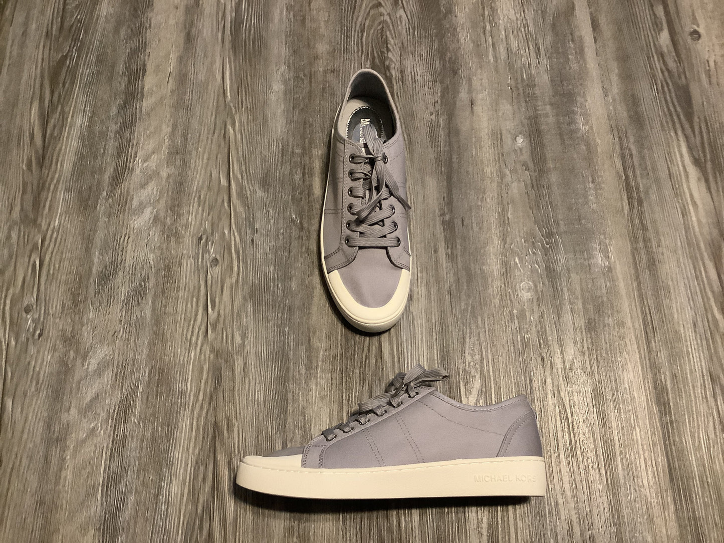 Shoes Sneakers By Michael Kors In Grey, Size: 8.5