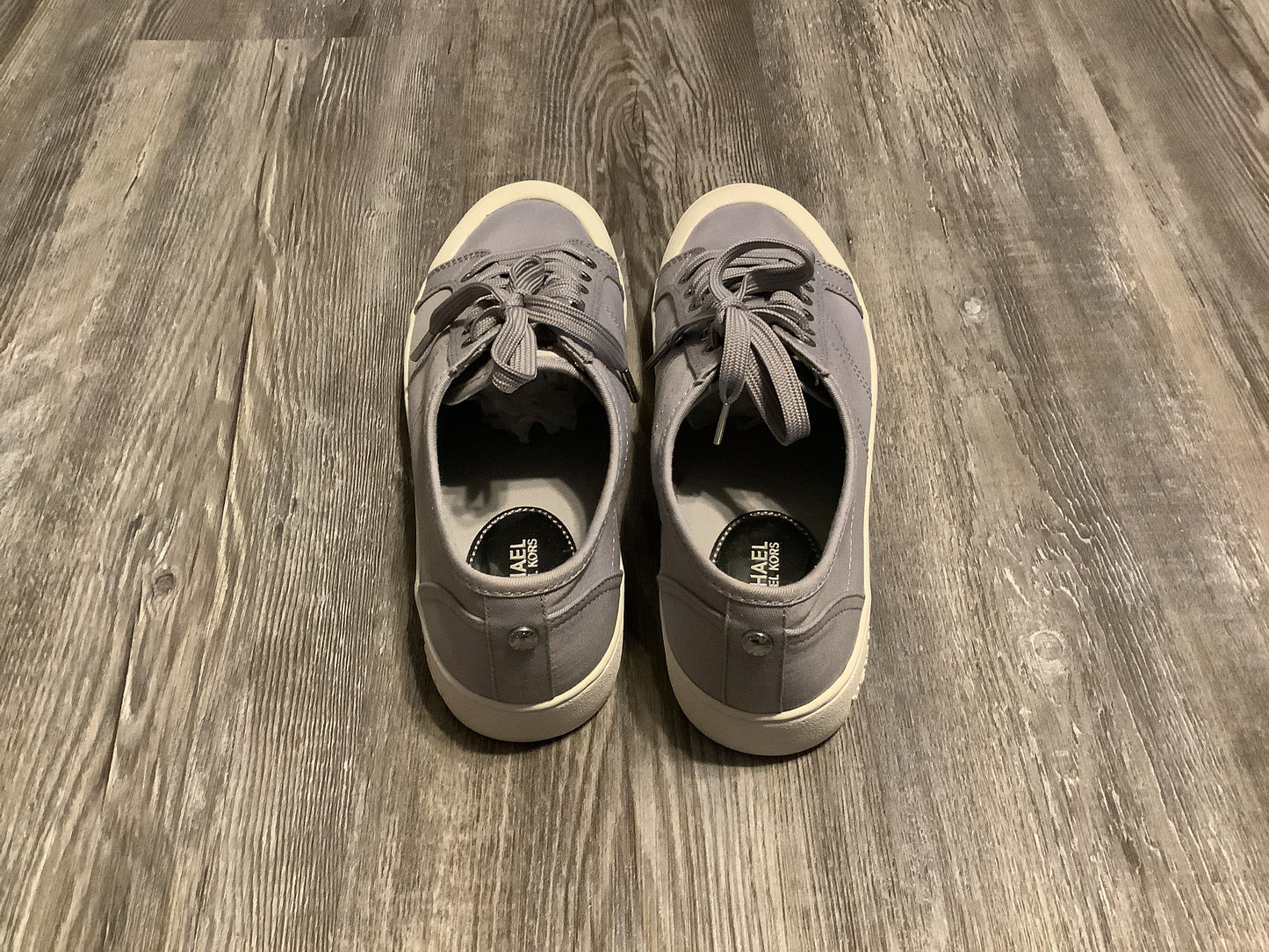 Shoes Sneakers By Michael Kors In Grey, Size: 8.5