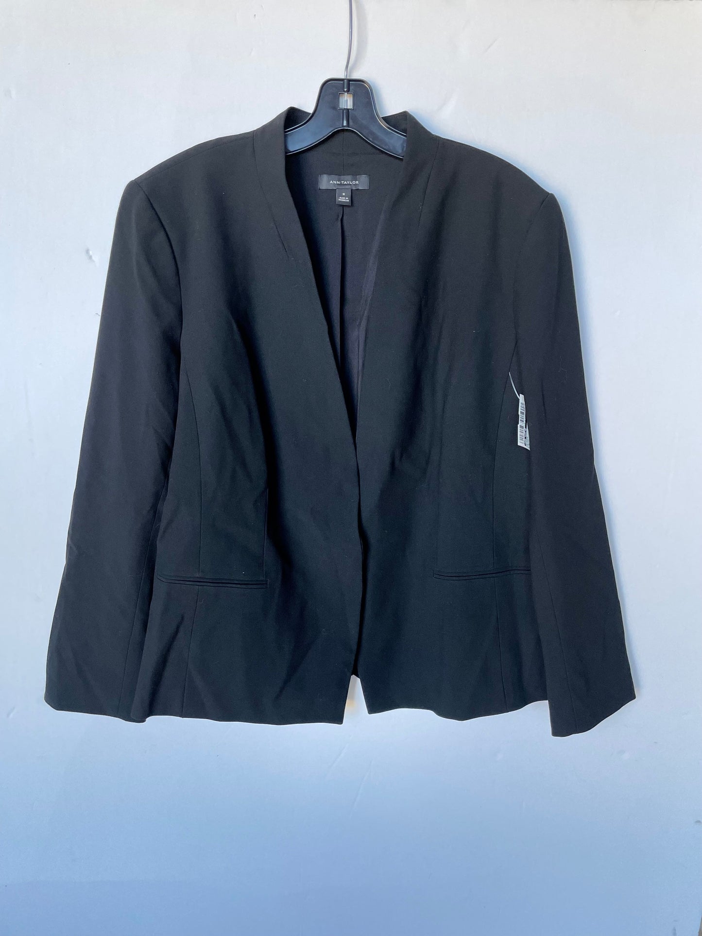 Blazer By Ann Taylor In Black, Size: 18