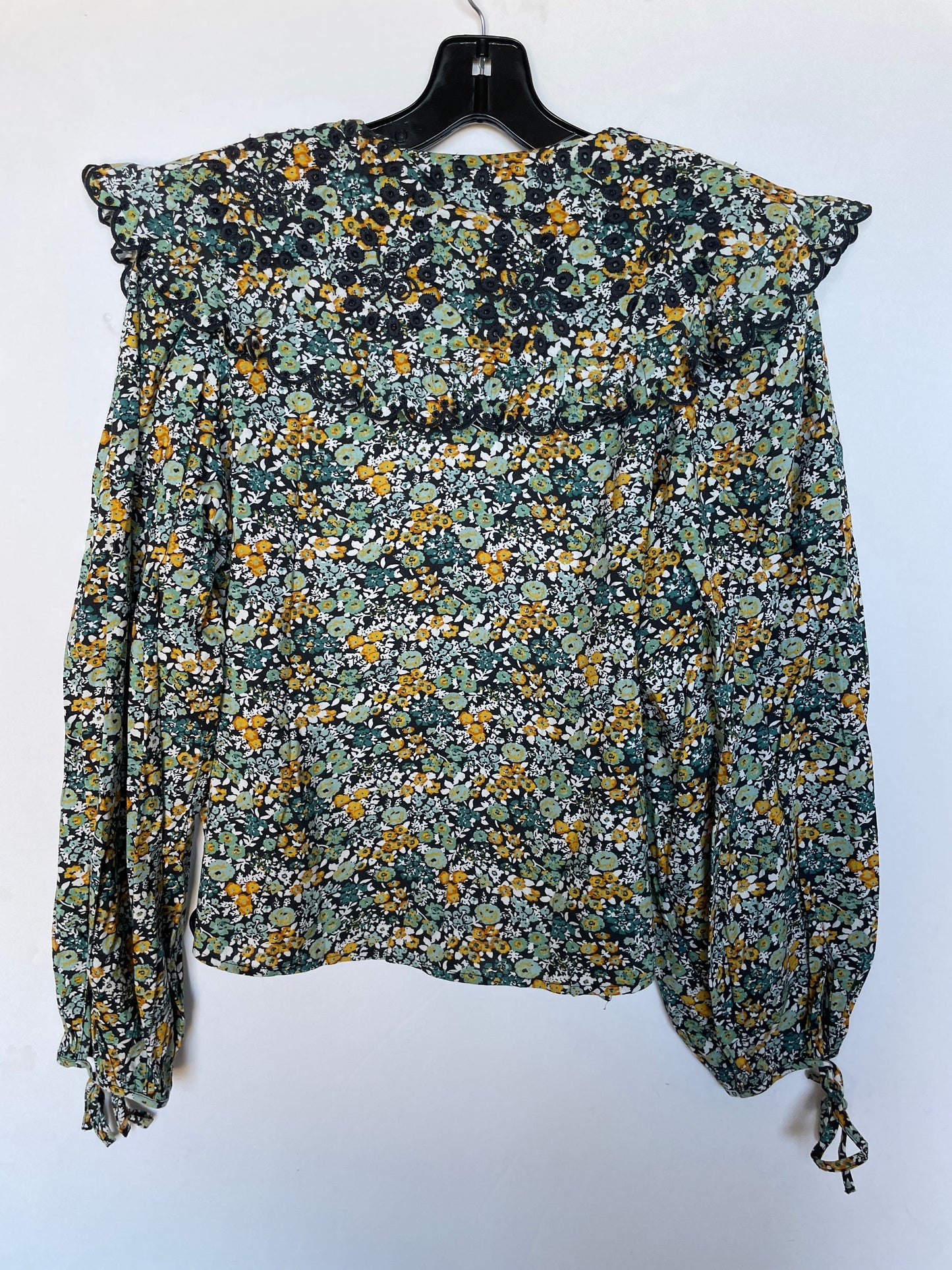 Top Long Sleeve By Universal Thread In Floral Print, Size: M