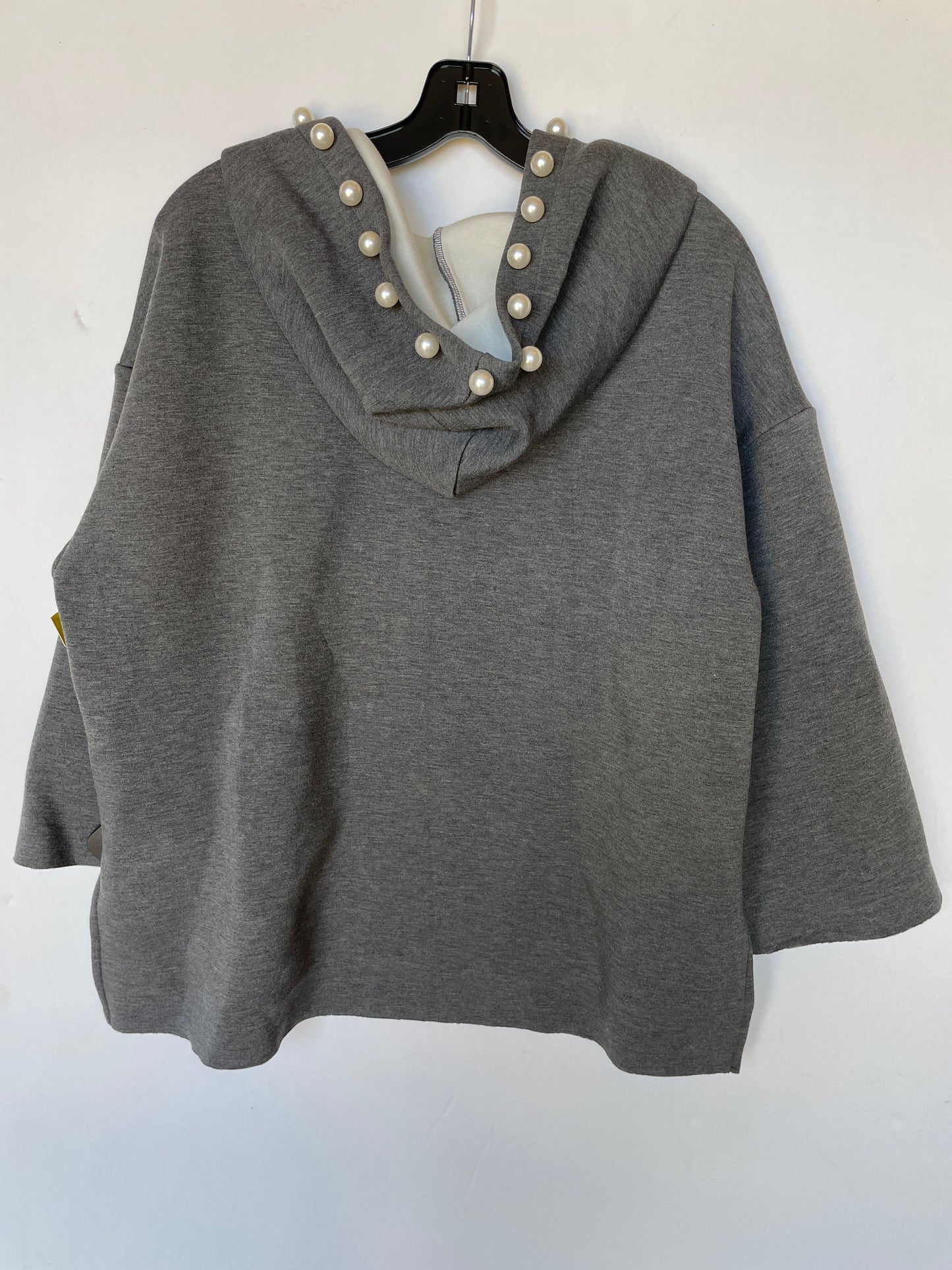 Sweatshirt Hoodie By Clothes Mentor In Grey, Size: L