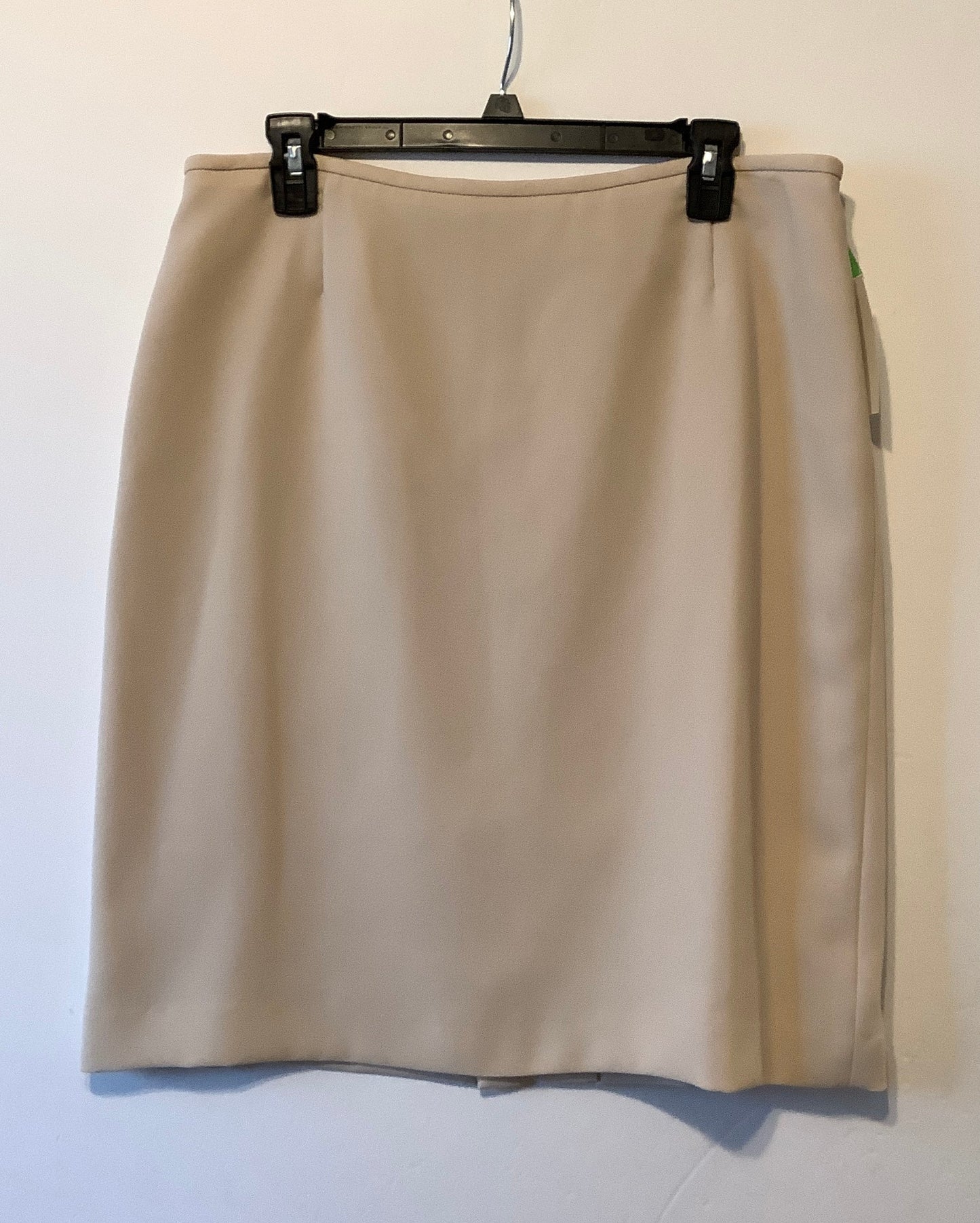 Skirt Mini & Short By Tahari By Arthur Levine In Cream, Size: 12