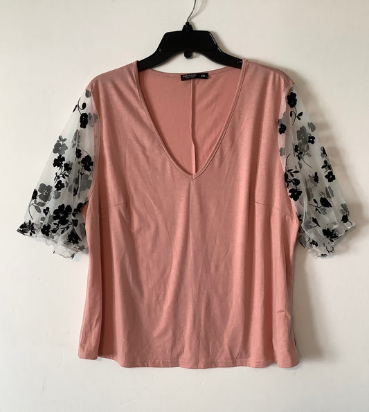 Top Short Sleeve By Shein In Pink, Size: Xl