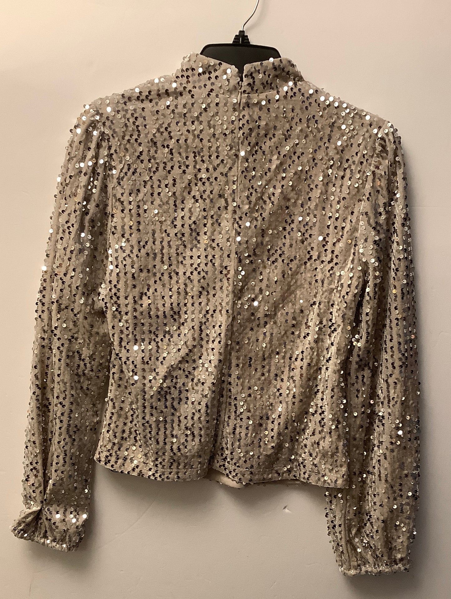 Top Long Sleeve By Sanctuary In Silver & Tan, Size: M