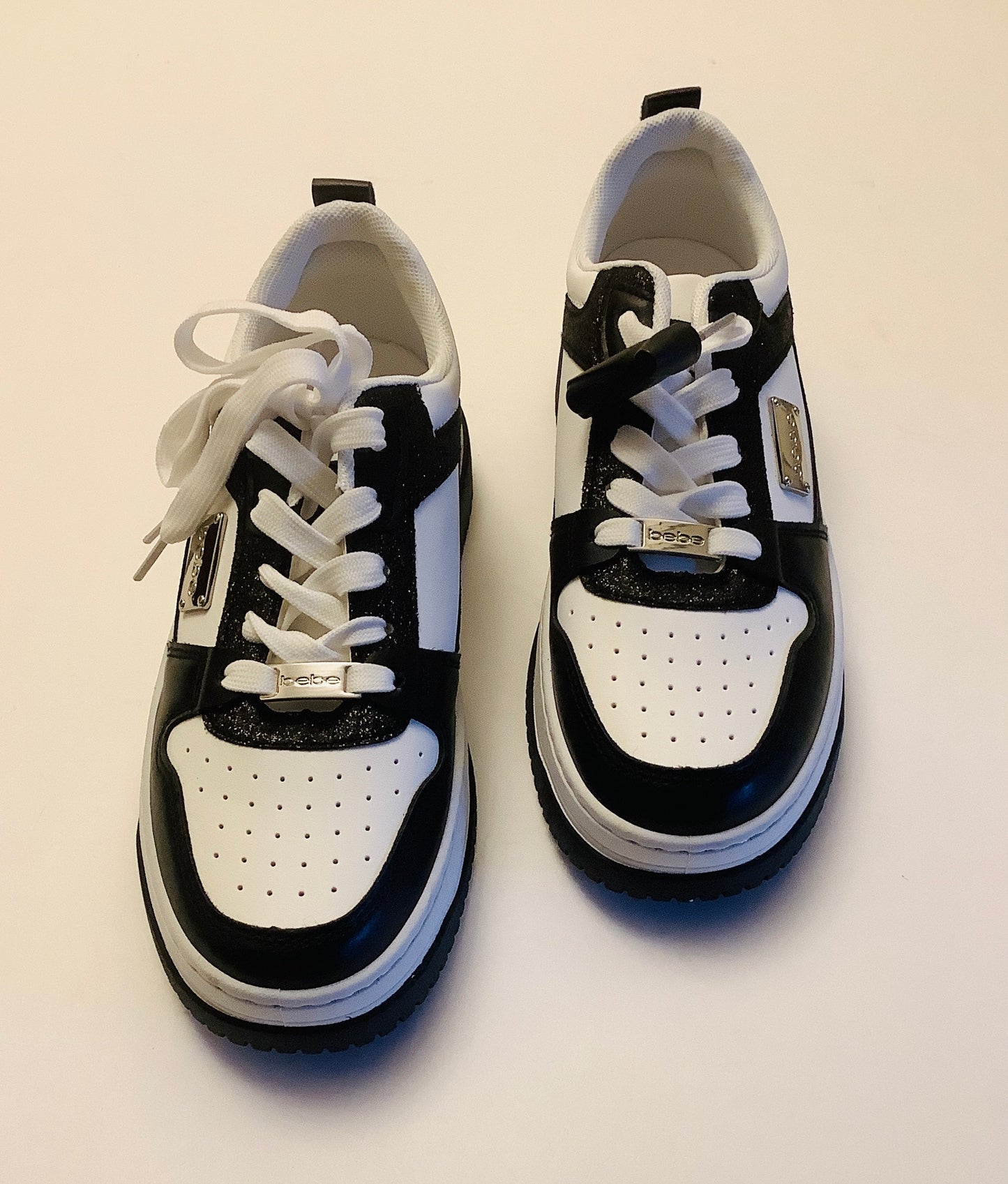 Shoes Sneakers By Bebe In Black & White, Size: 9