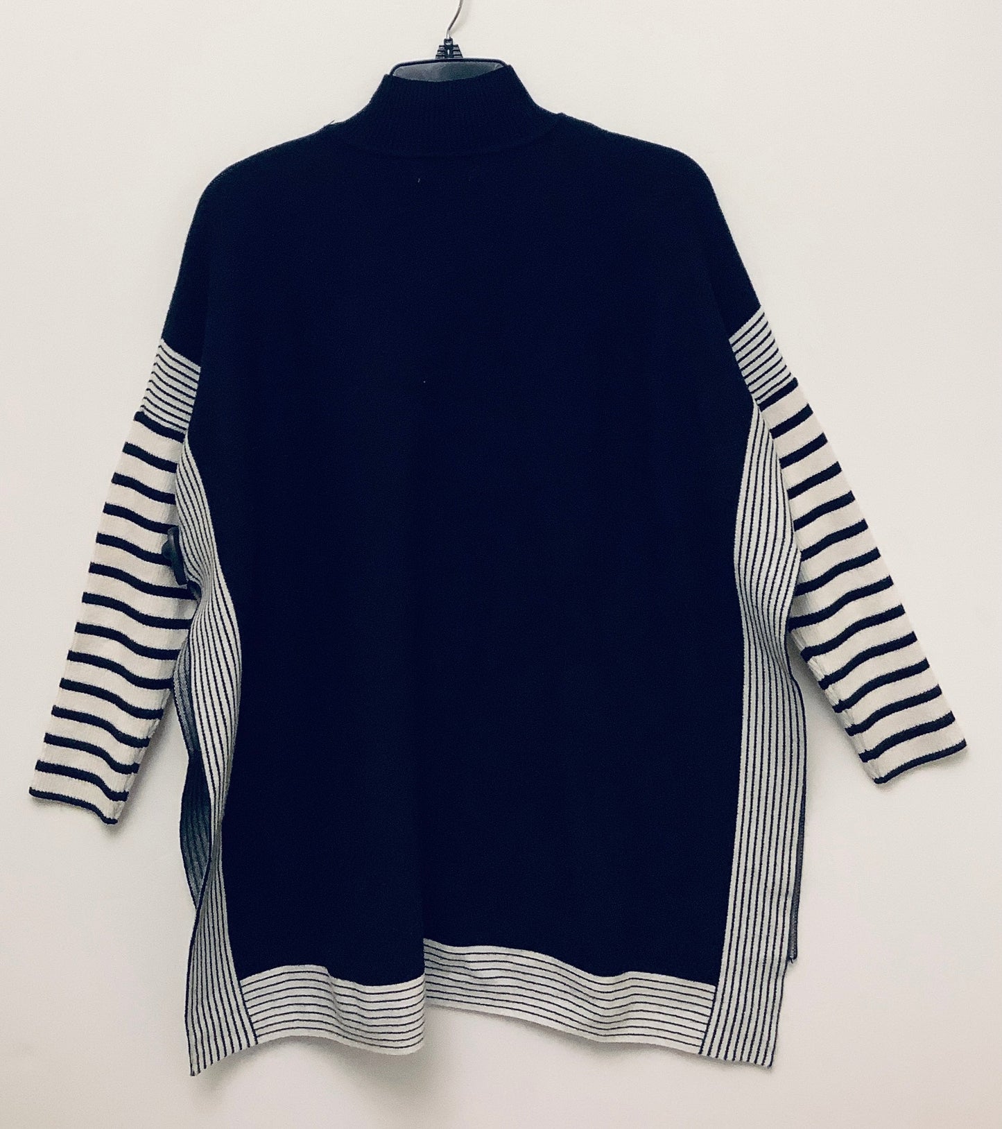 Sweater By Cmf In Black, Size: Xs