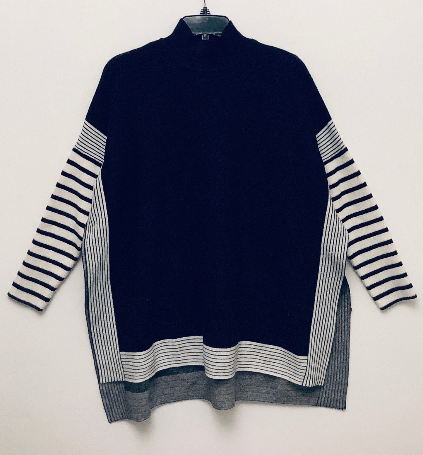 Sweater By Cmf In Black, Size: Xs