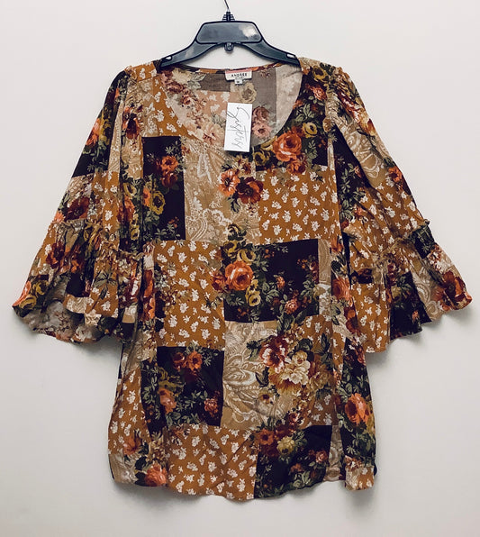 Top Short Sleeve By Andree By Unit In Floral Print, Size: 1x