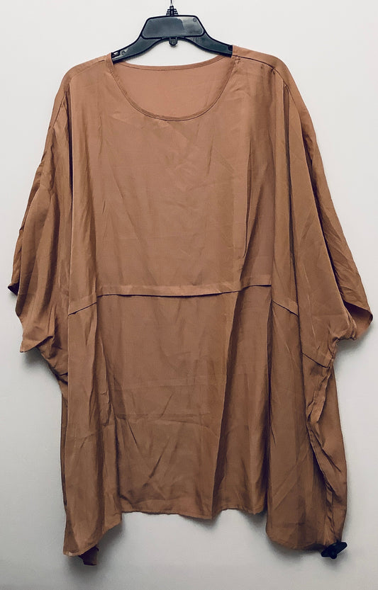 Top Short Sleeve Basic By Shein In Tan, Size: 3x