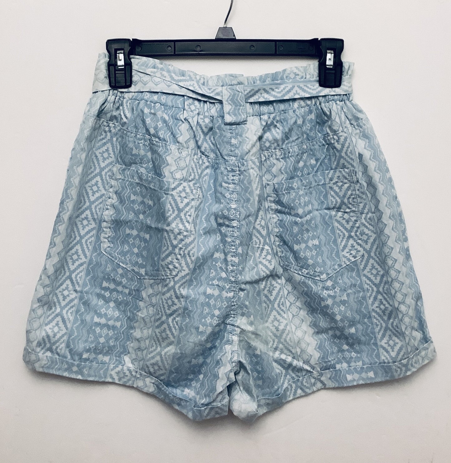 Shorts By Clothes Mentor  Size: M