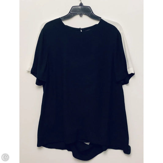 Top Short Sleeve By Bcbgmaxazria In Black, Size: L