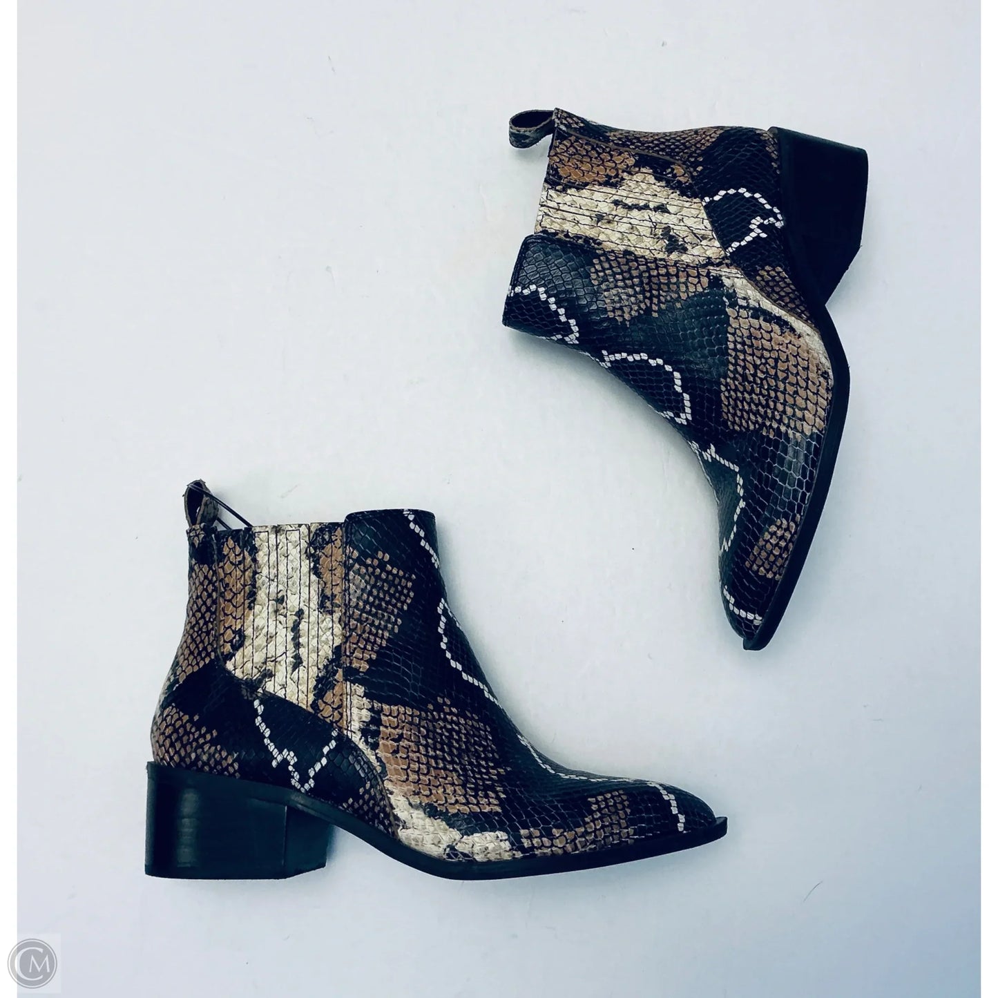 Boots Ankle Flats By Crown Vintage In Snakeskin Print, Size: 8