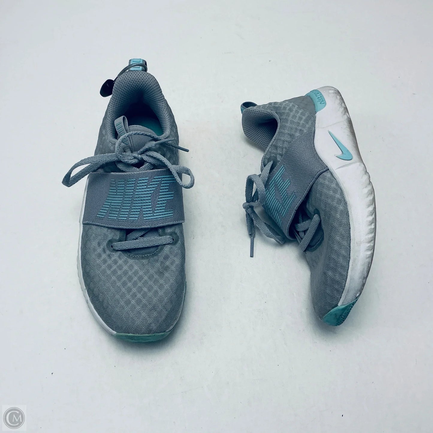 Shoes Athletic By Nike In Grey, Size: 6