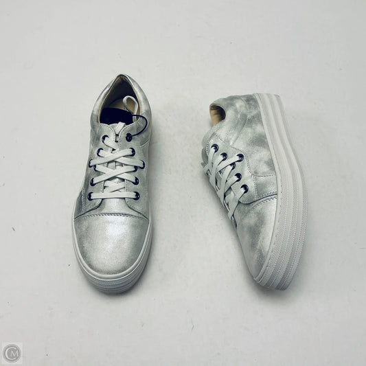 Shoes Sneakers By Corkys In Silver, Size: 8
