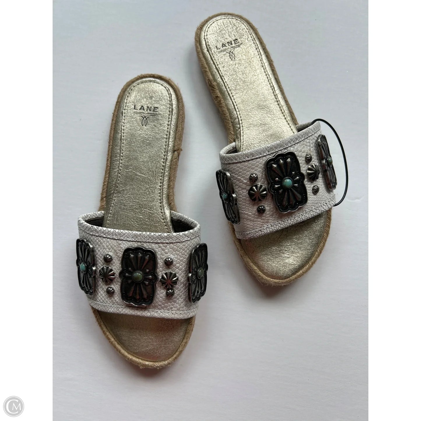 Sandals Flats By Cmc In Gold, Size: 6