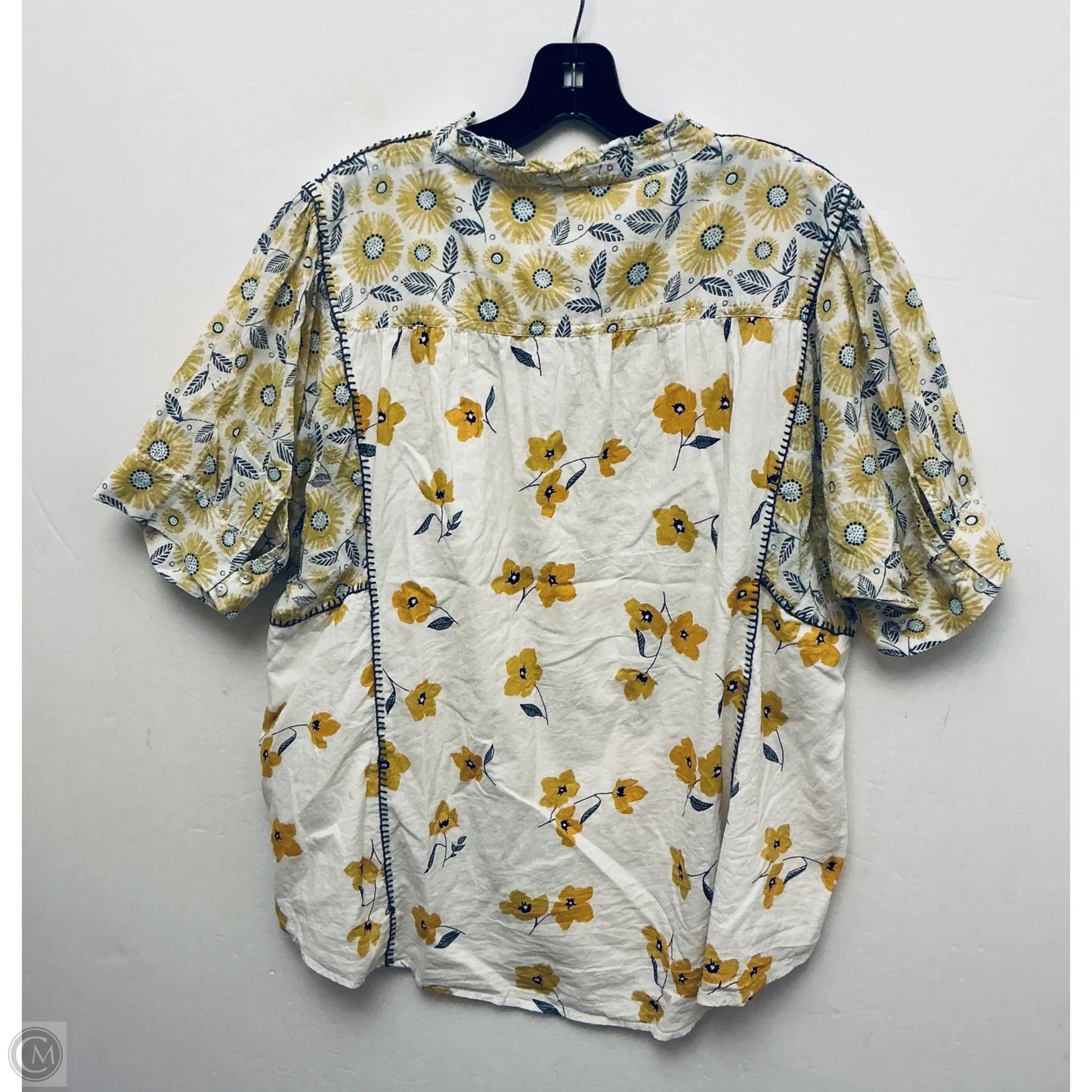 Top Short Sleeve By Ivy Jane In Floral Print, Size: L