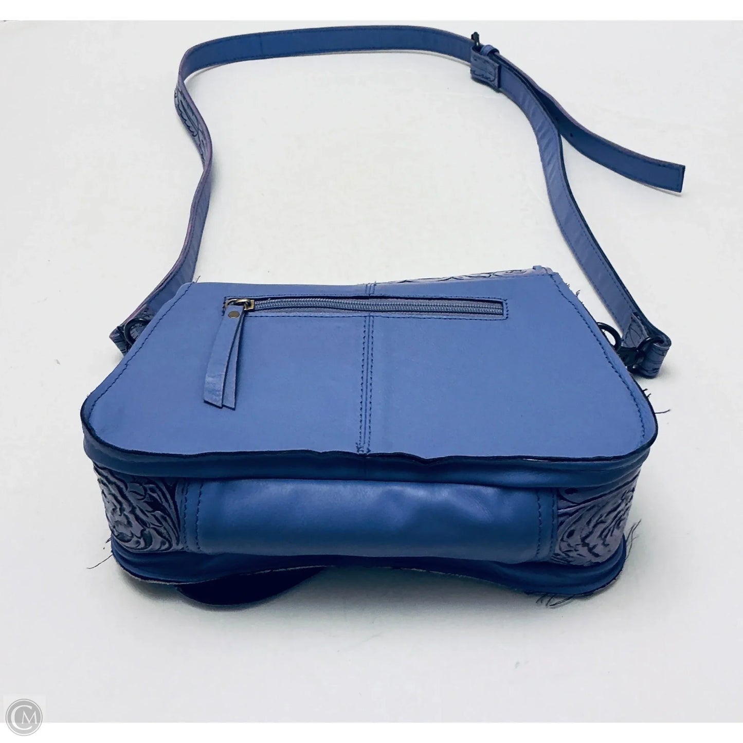 Crossbody By Clothes Mentor, Size: Medium