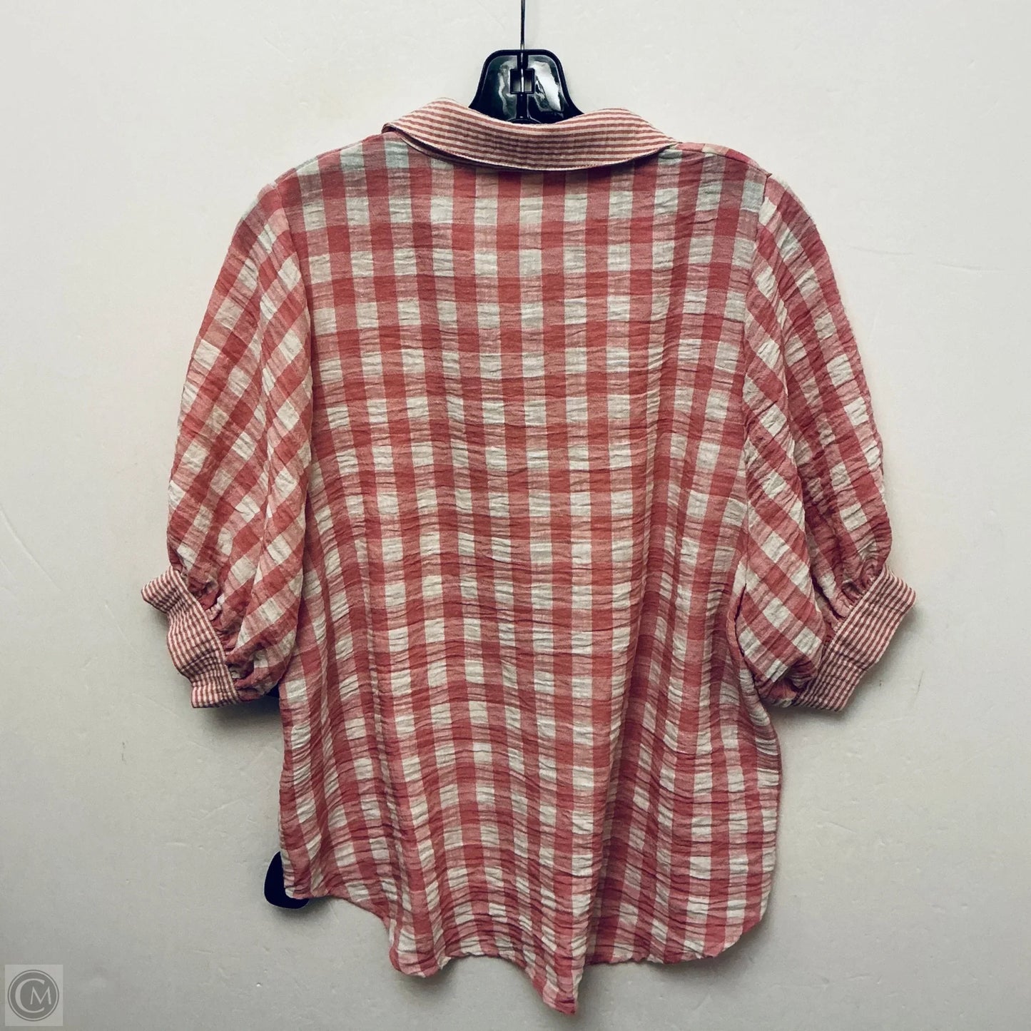 Top Short Sleeve By New In In Plaid Pattern, Size: M