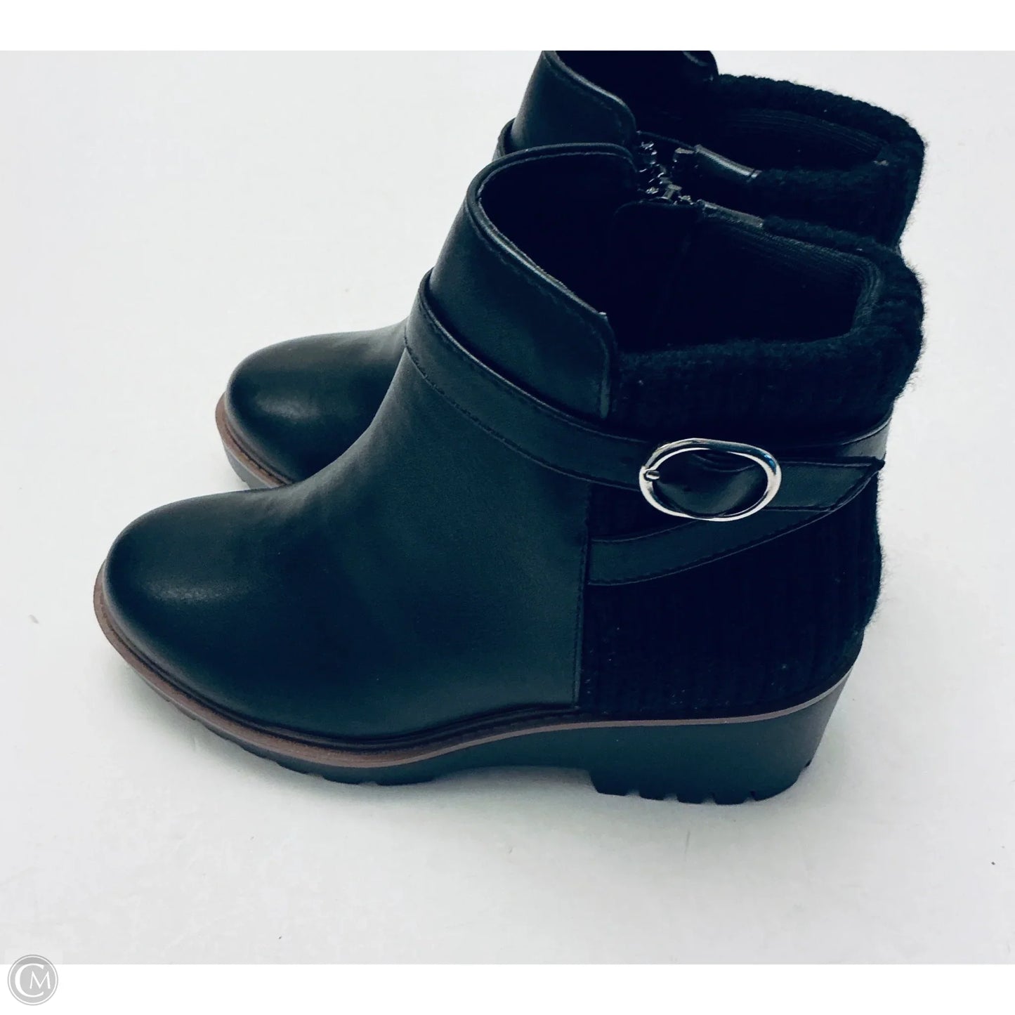 Boots Ankle Flats By Soda In Black, Size: 6