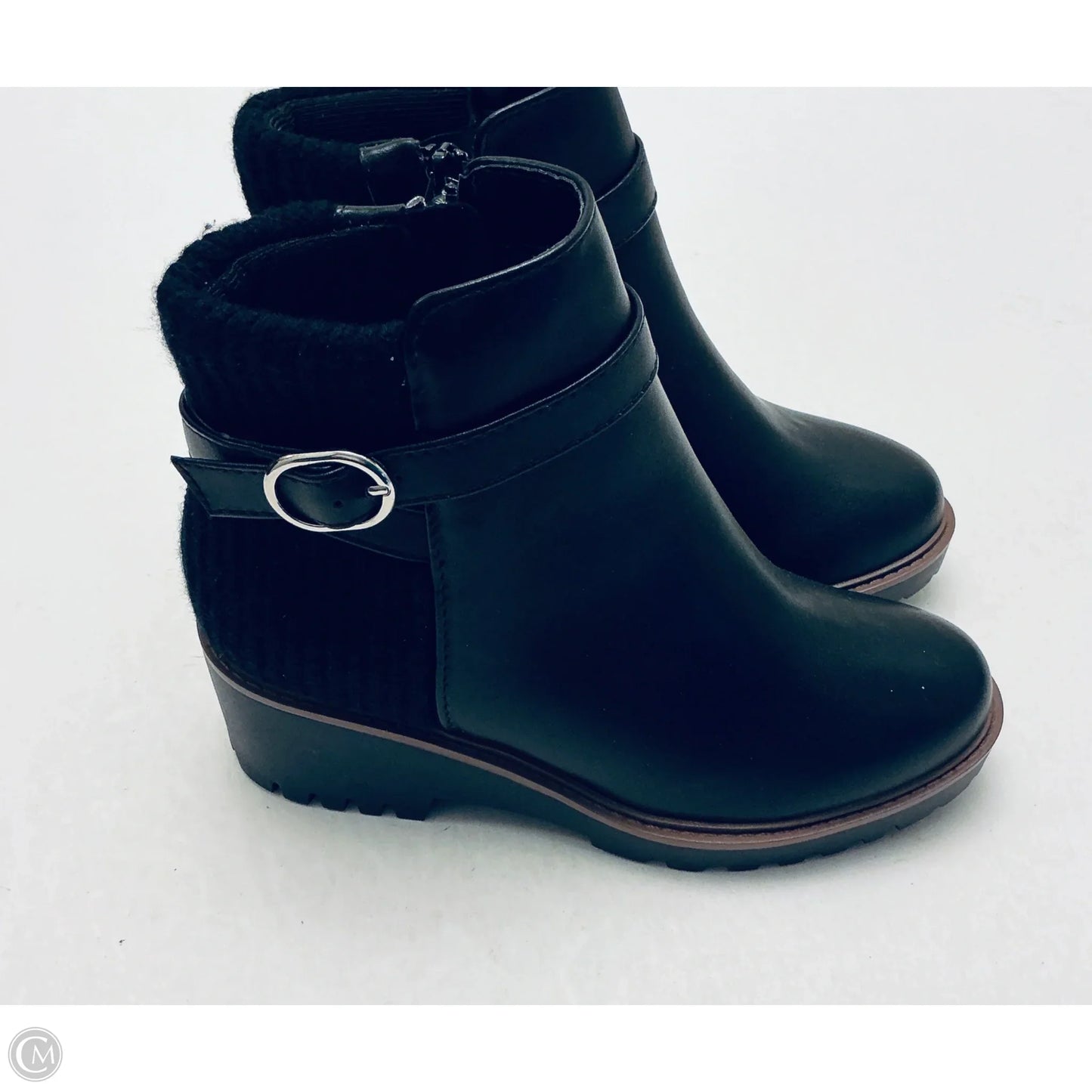 Boots Ankle Flats By Soda In Black, Size: 6