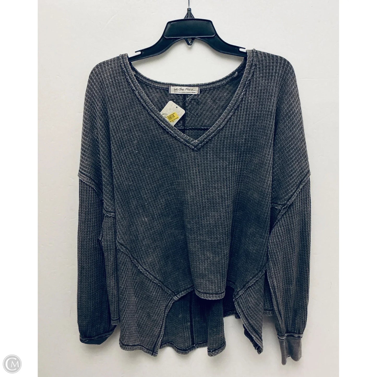 Top Long Sleeve By We The Free In Grey, Size: M