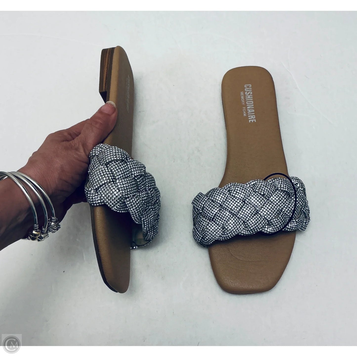 Sandals Flats By Cushionaire In Silver, Size: 9