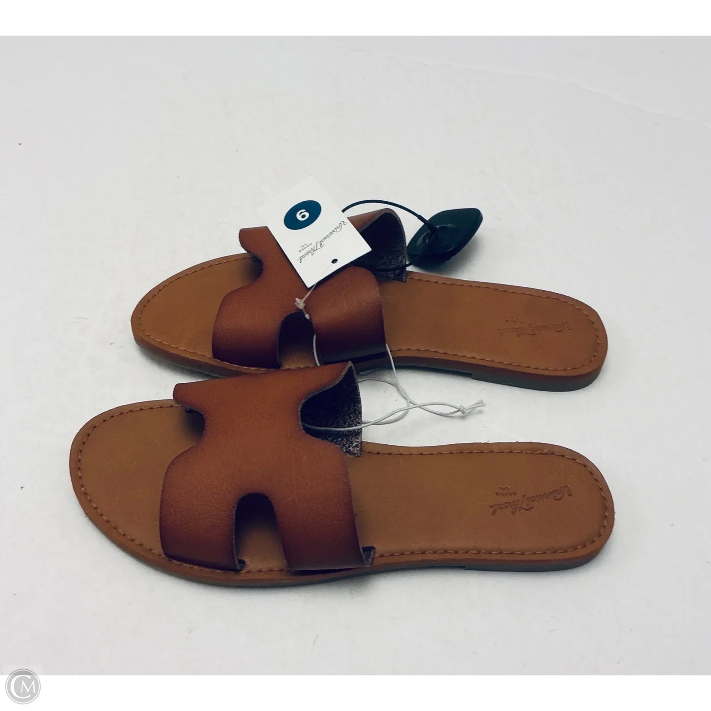 Sandals Flats By Universal Thread In Brown, Size: 9