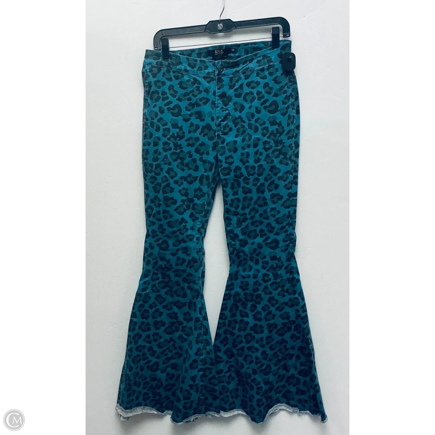 Jeans Flared By Clothes Mentor In Animal Print, Size: 10