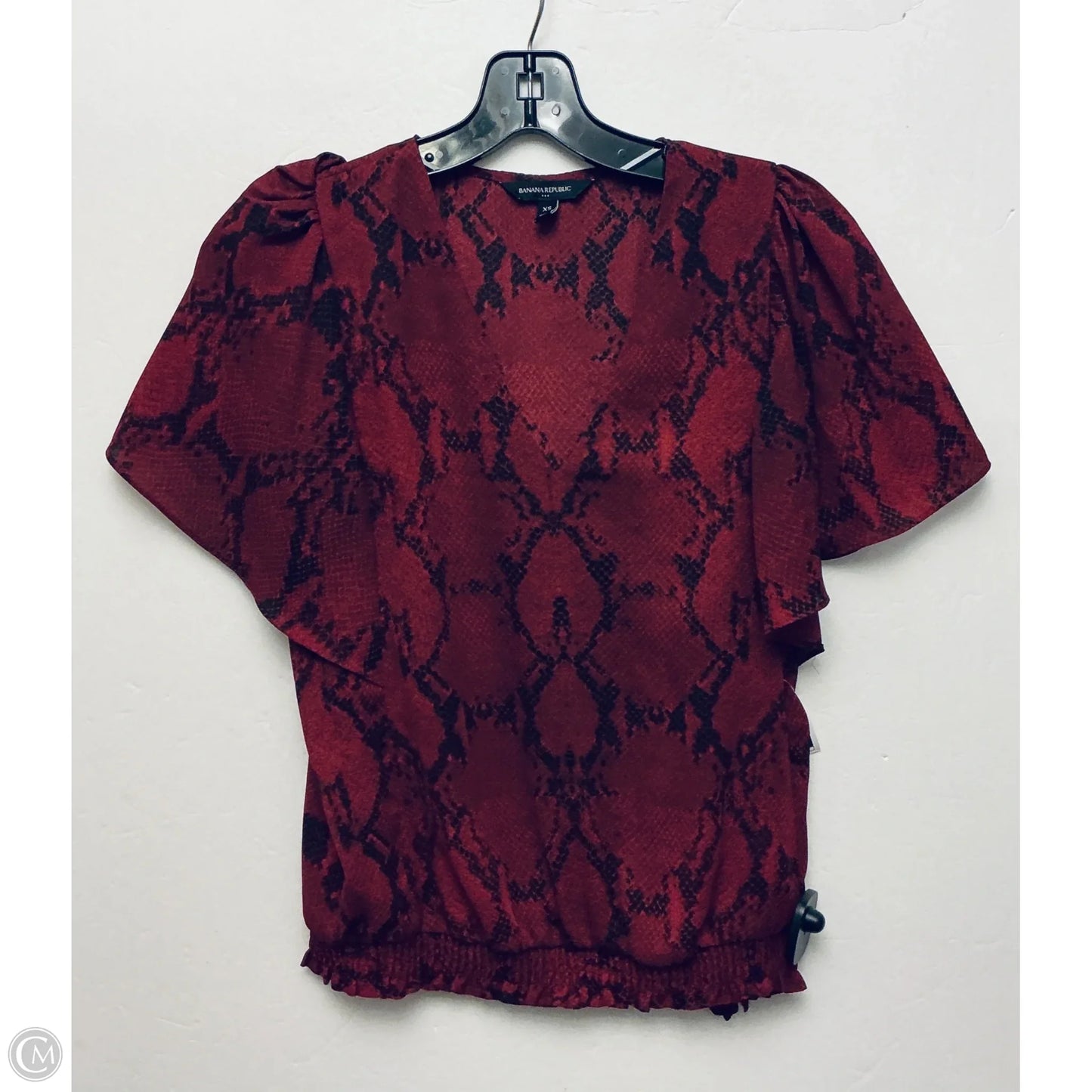 Top Short Sleeve By Banana Republic In Red, Size: Xs