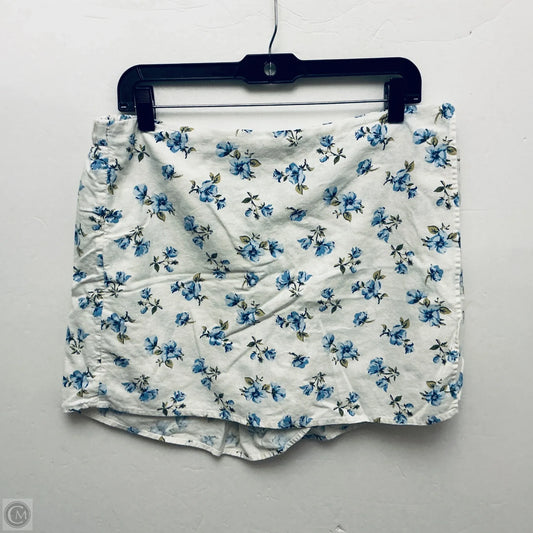 Skort By Old Navy In White, Size: L